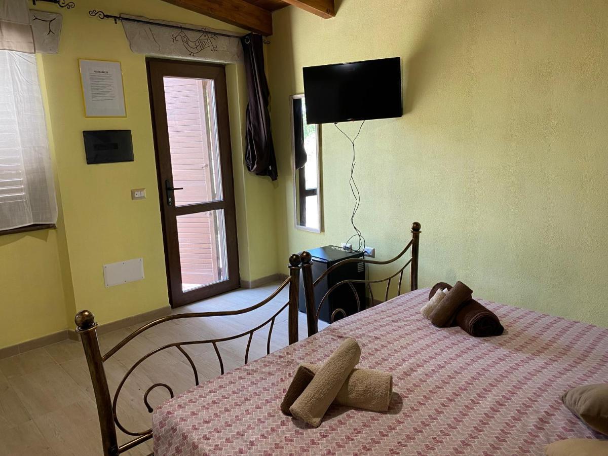 Agriturismo Abbalughente Sindia Exteriér fotografie